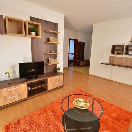 Hotel Apart Tel Aviv Sebes  Room photo