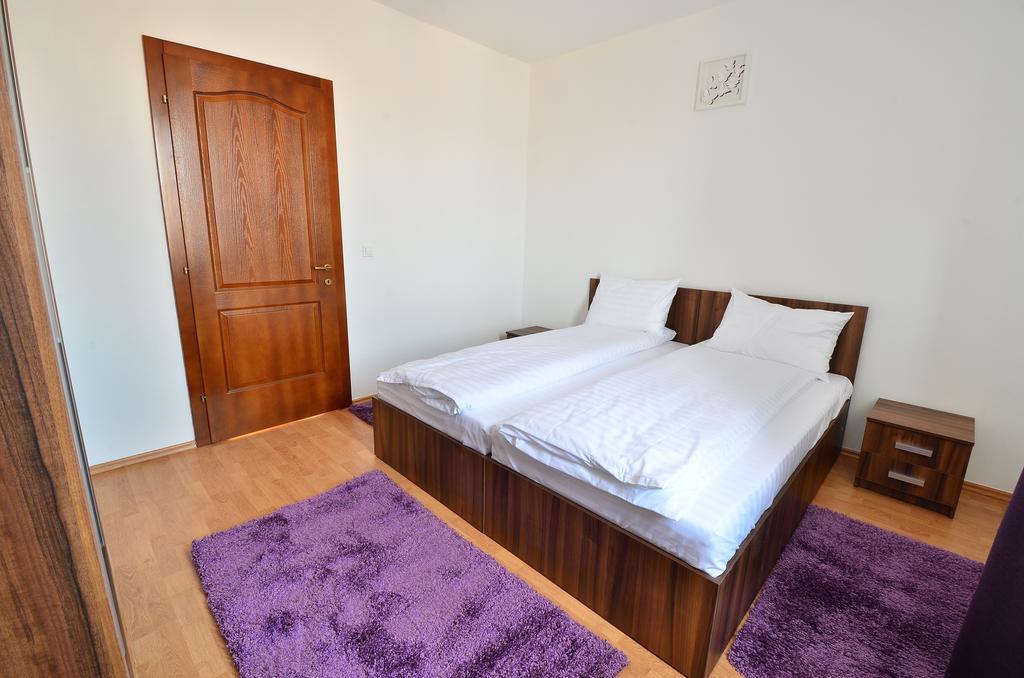 Hotel Apart Tel Aviv Sebes  Room photo