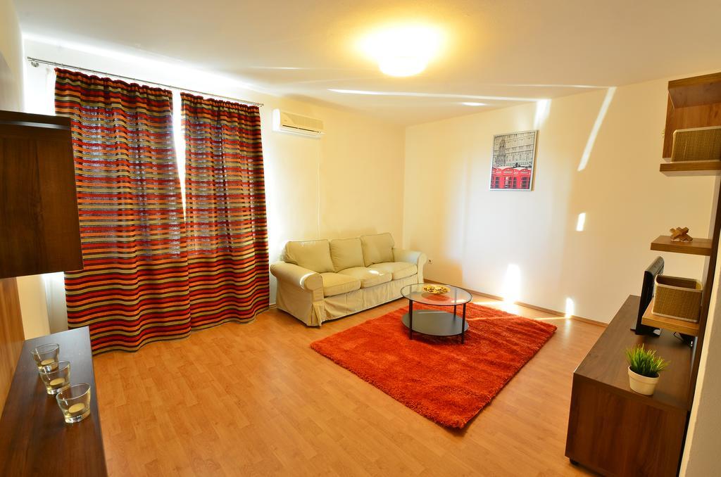 Hotel Apart Tel Aviv Sebes  Room photo